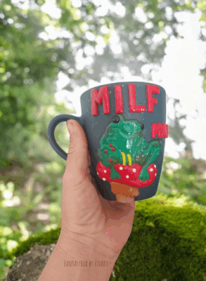 MILF Man I Love Frogs bögre - egyedi kézműves fantasy ajándék