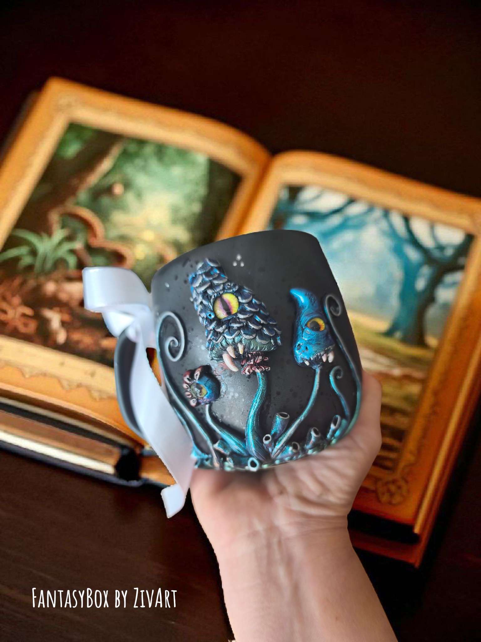 You are currently viewing Pszichedelikus bögre avagy 1 születésnapi ajándék története: amikor egy bögre több, mint egy bögre… – ✨ 5 lenyűgöző ok, amiért a pszichedelikus bögre a tökéletes születésnapi ajándék