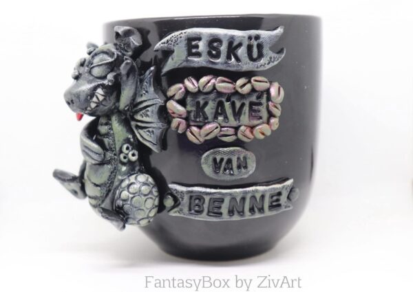 Dumasárkány bögre - egyedi kézműves fantasy ajándék
