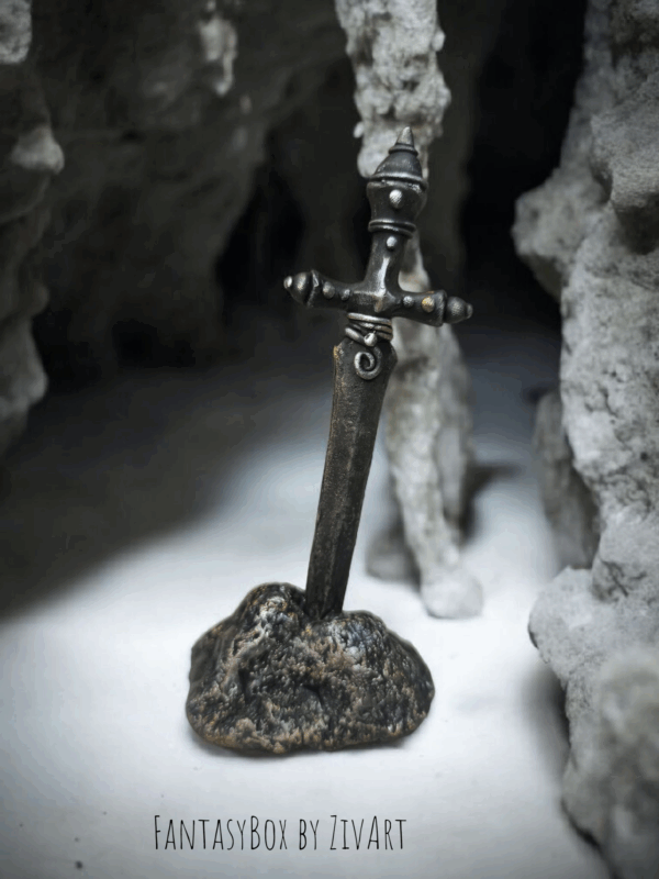 Excalibur toll - egyedi kézműves fantasy ajándék