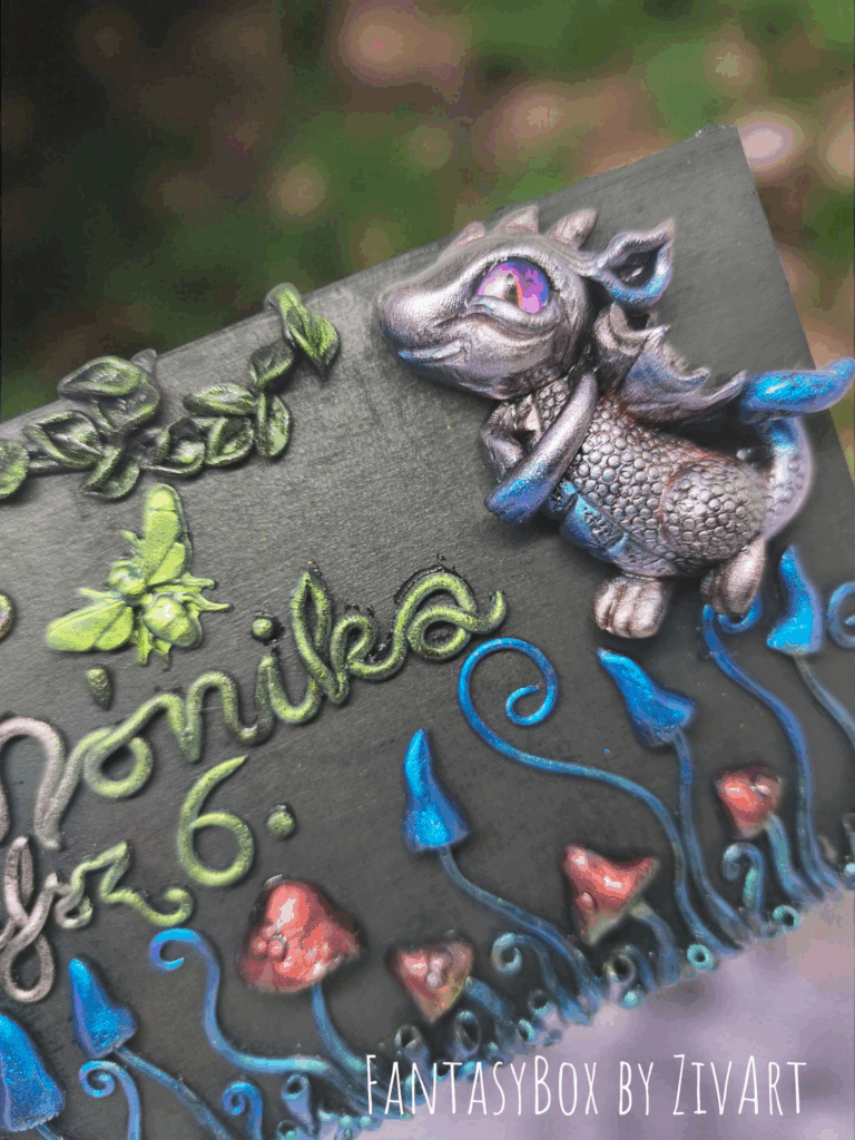 Kézműves fantasy ajtótábla - egyedi kézműves fantasy ajándék