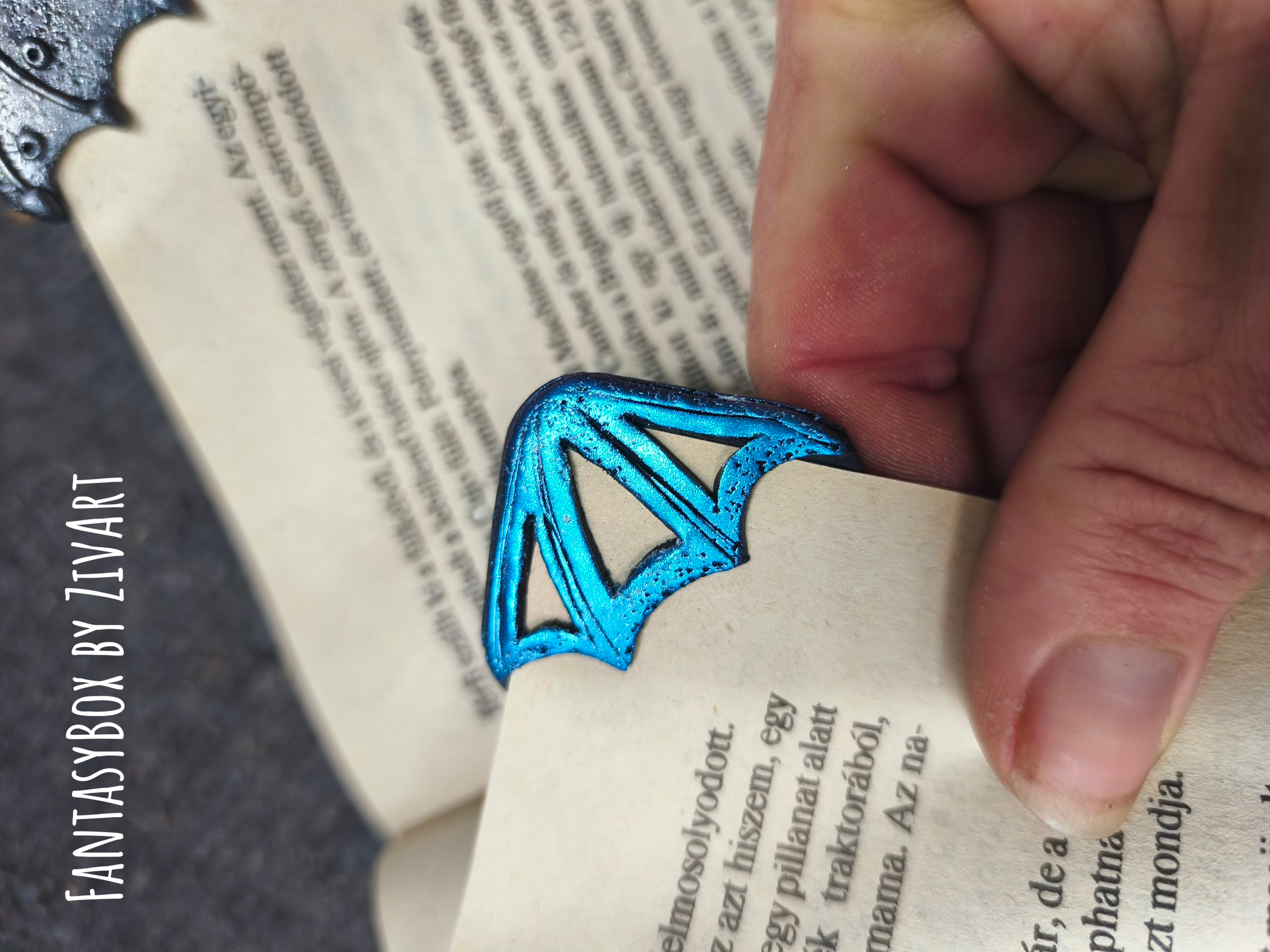 Sárkányszárny fantasy könyvjelző - egyedi kézműves fantasy ajándék