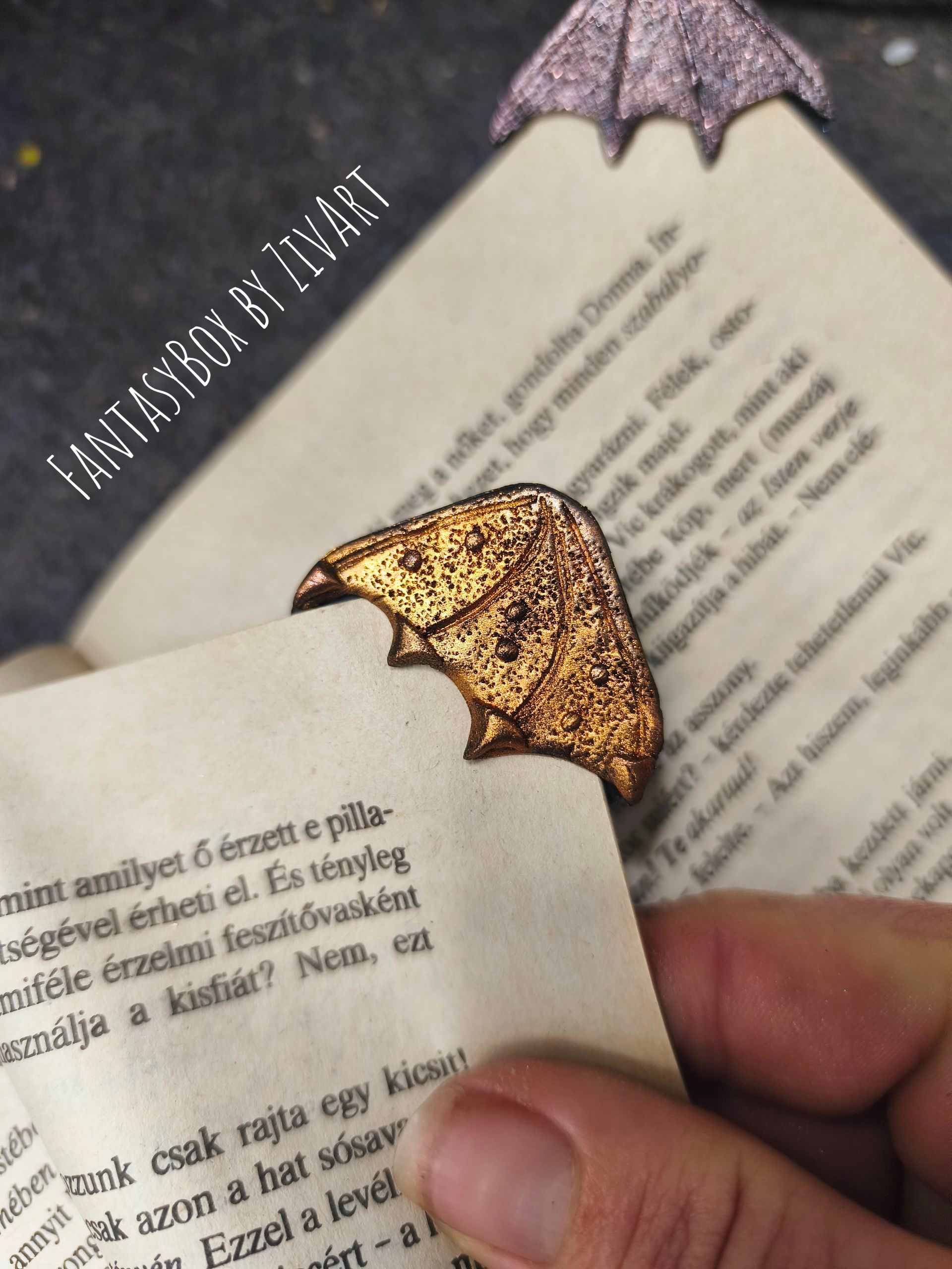 Sárkányszárny fantasy könyvjelző - egyedi kézműves fantasy ajándék