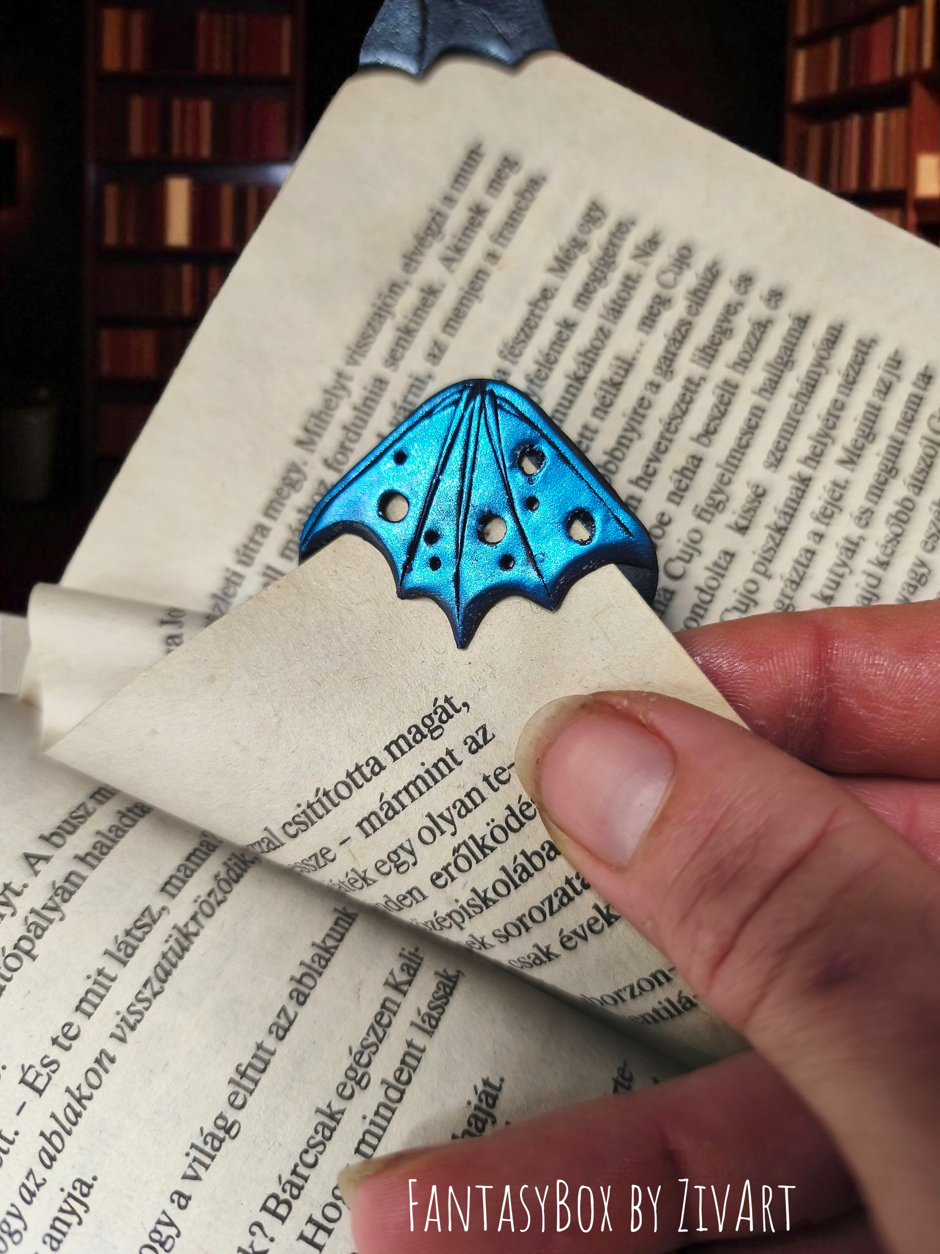 Sárkányszárny fantasy könyvjelző - egyedi kézműves fantasy ajándék