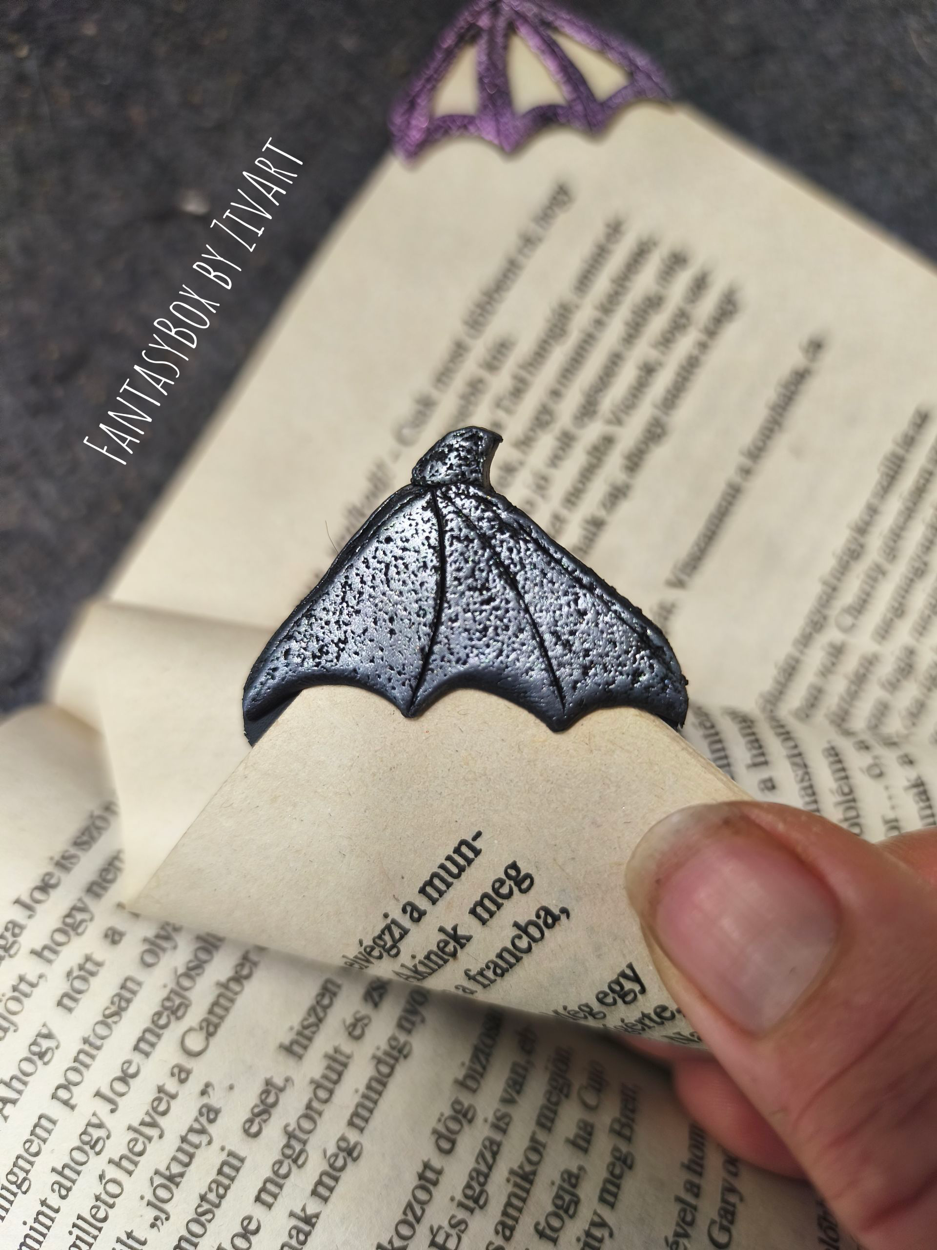 Sárkányszárny fantasy könyvjelző - egyedi kézműves fantasy ajándék
