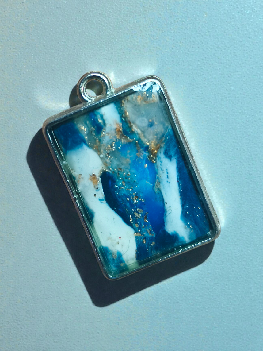 Tengerkék medál - egyedi kézműves fantasy ajándék